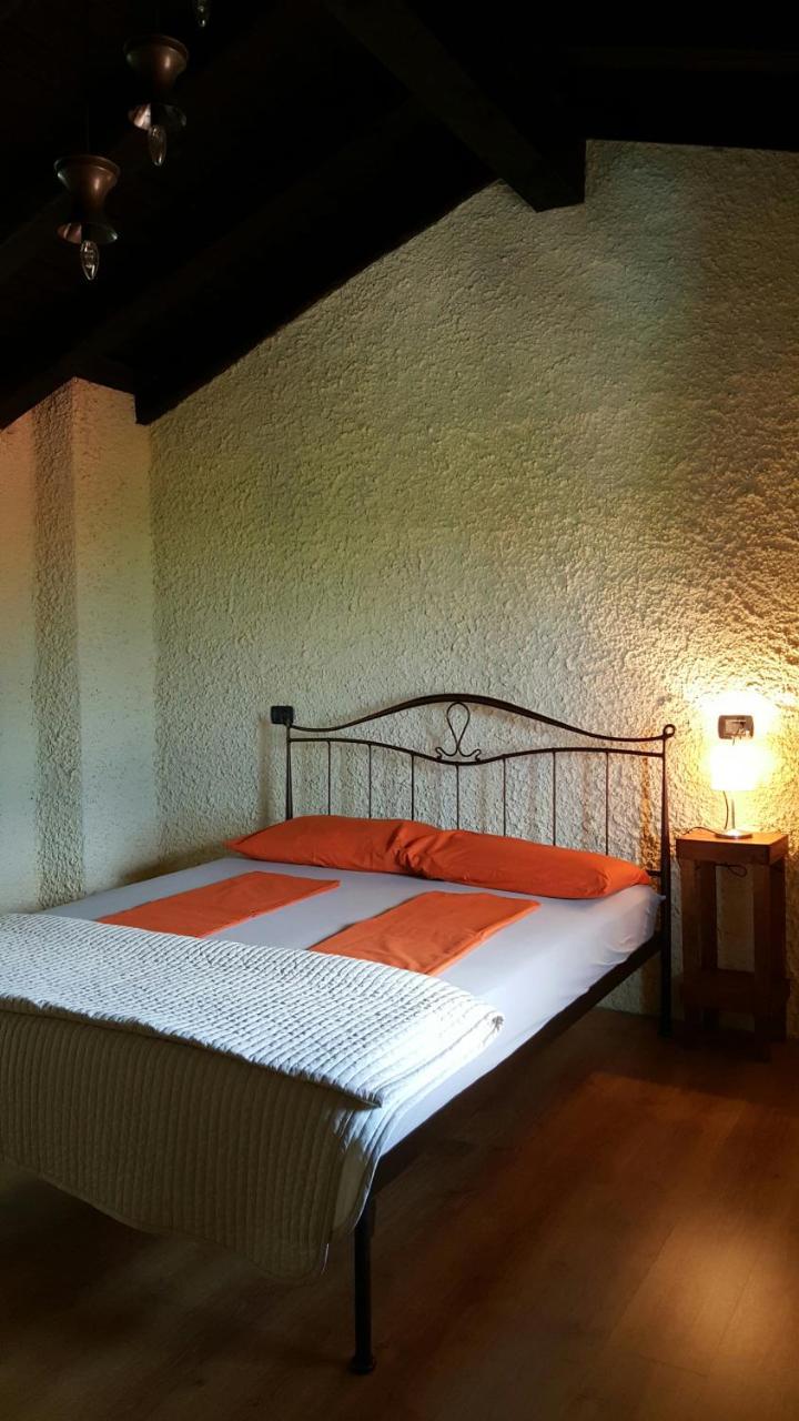 Casa Ronit Villa Delebio Bagian luar foto